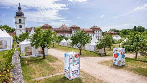 Vorbereitungen an Schloss Fasanerie für das Jubiläum 200 Jahre Landkreis Fulda 