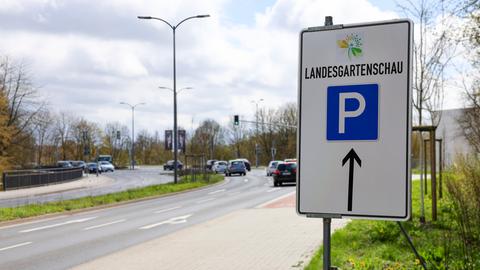 Parkplatz-Schild für Landesgartenschau in Fulda