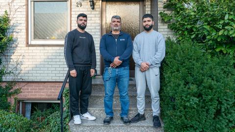 "Ich habe das Gefühl Pfungstadt ist jetzt meine Stadt. Das ist unsere zweite Heimat": Khaled Moaaz mit seinen beiden Söhnen Mohammed (links) und Ahmad.