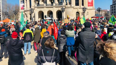 Tausende Demonstranten in Frankfurt 