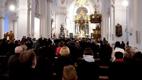 Feier der Osternacht mit Bischof Michael Gerber im Fuldaer Dom
