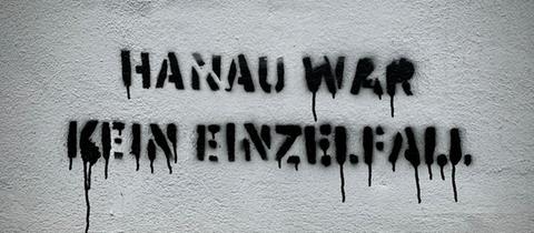 Graffiti an Hauswand: Hanau war kein Einzelfall