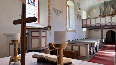 Die Kirche von Eiterhagen aus dem Altarraum