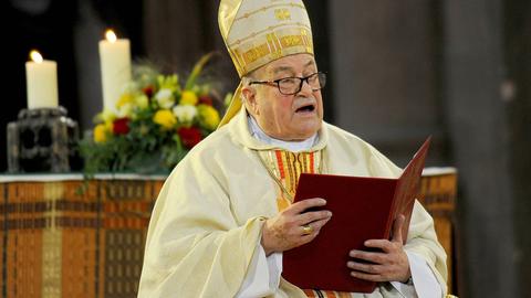 Sein letzter öffentlicher Auftritt: Karl Kardinal Lehmann im August 2017 im Mainzer Dom bei der Weihe seines Nachfolgers im Amt des Mainzer Bischofs, Peter Kohlgraf.