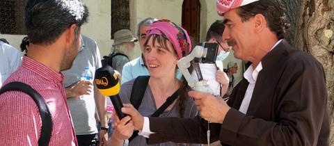 Marlene Förster bei der Arbeit im nordirakischen Lalesh