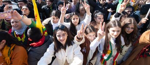 Newroz-Feier der Kurden in Frankfurt 2022