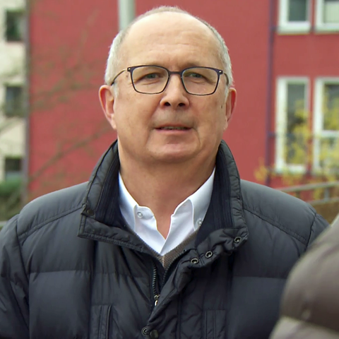 Erbachs Bürgermeister Peter Traub im Gespräch mit dem Reporter.