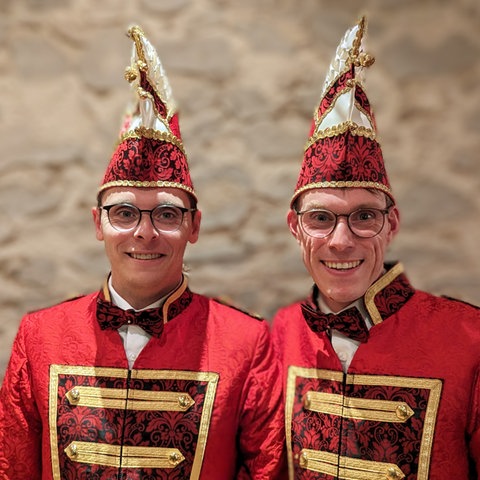 Kai Kayser (li.) und Sven Tolksdorf sind das erste Prinzenpaar des Karnevalsvereins "Sandhasen" aus Mörfelden-Walldorf.