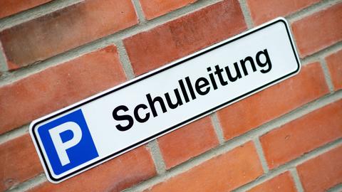 Schulleitung-Parkplatz