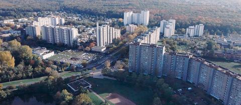 Luftaufnahme von Darmstadt-Kranichstein - Hochhaussiedlung