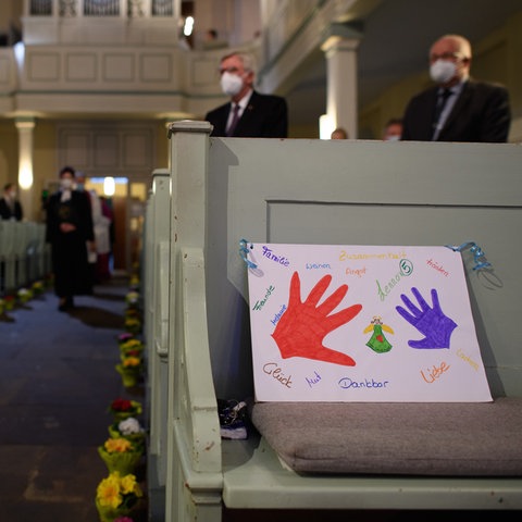 Gottesdienst in Volkmarsen ein Jahr nach der Attacke am Rosenmontag