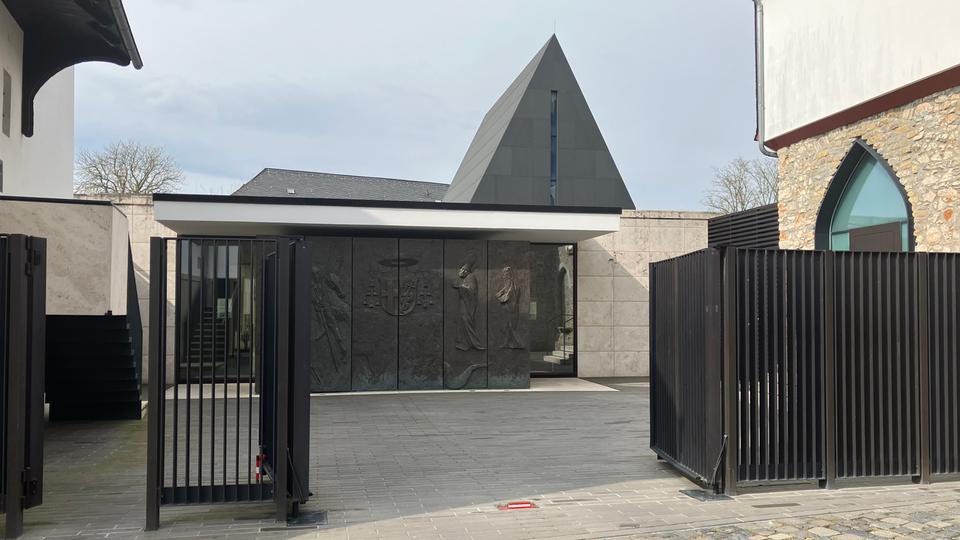 Haus von Tebartzvan Elst Blick in ehemaligen "Protzbau" im Bistum