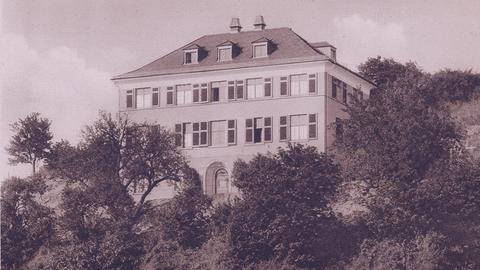 schwarz-weiß Foto von Gebäude