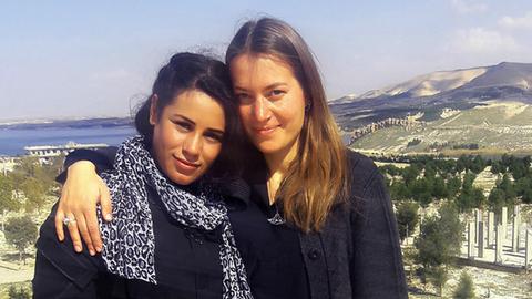 Regisseurin Antonia Kilian und ihre Protagonistin Hala