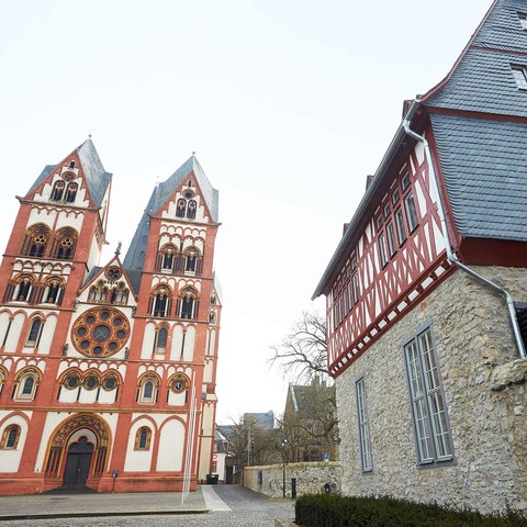 Die Gebäude des Bischofssitz in Limburg - Dom und umliegende Gebäude.