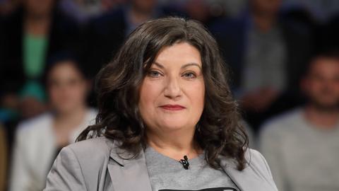 Canan Topcu (Autorin und Journalistin) in der ZDF-Talkshow maybrit illner am 23.03.2017 in Berlin