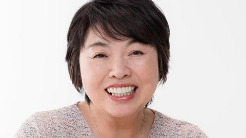Porträt einer Japanerin mittleren Alters