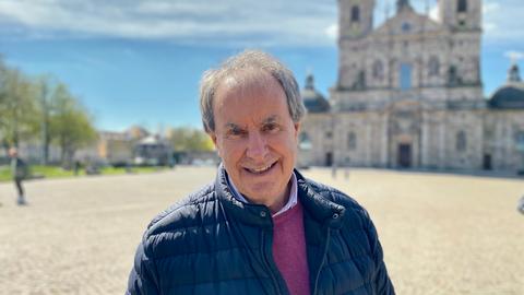 Vocalist and composer Chris de Burgh at the beginning of rehearsals for the musical Robin Hood in Fulda