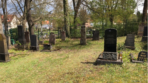 Jewish cemetery in Nada