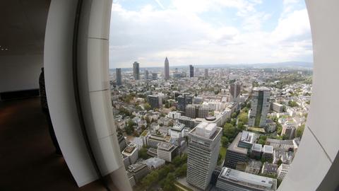 Blick aus dem Frankfurter Opernturm auf die Skyline