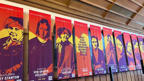 Ausstellung Revolutionär:innen 