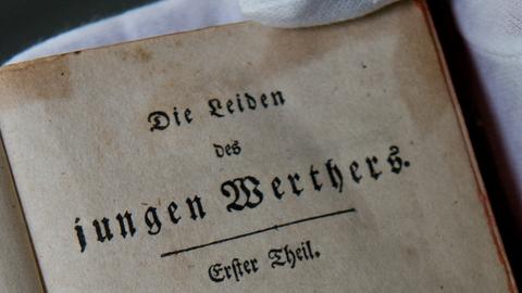 Erstausgabe von Goethes "Die Leiden des Jungen Werther"