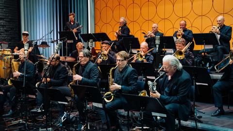 Die hr-Bigband unterstützt jetzt das Format "Word Wide Wohnzimmer"