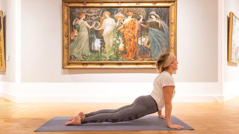 Yoga im Hessischen Landesmuseum Darmstadt