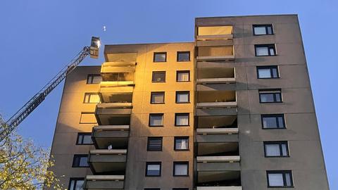 Brand in einem Hochhaus in Mörfelden-Walldorf