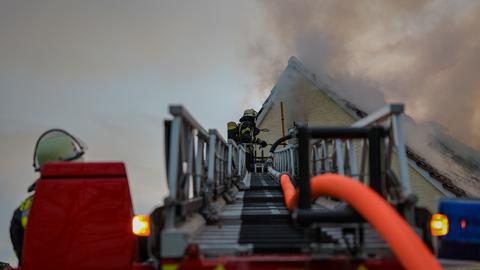 Feuer nach Blitzeinschlag 