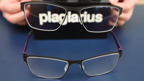 Plagiarius Brille