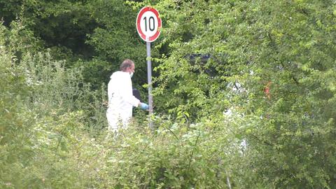 Spurensicherung bei der Arbeit an einem Baggersee bei Bensheim