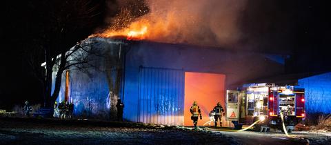 Brand einer Lagerhalle in Ober-Ramstadt