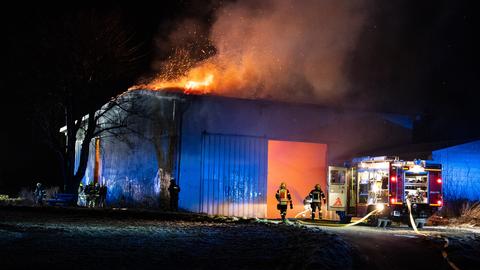 Brand einer Lagerhalle in Ober-Ramstadt