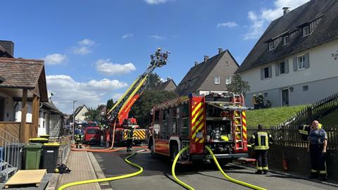 Die Feuerwehr im Einsatz in Sontra.
