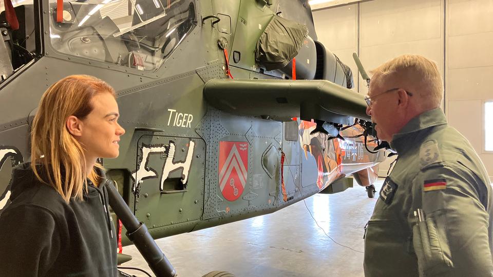 Schnuppertag bei der Bundeswehr Was junge Menschen reizt, KampfhubschrauberPilot zu werden