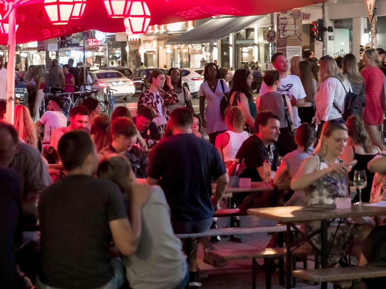 Em Übertragung Gastronomie / Mbw48ojcmhgy9m / Die gastronomie darf bei einer inzidenz von unter 100 auch innen wieder öffnen, mit testverpflichtung aber einer inzidenz von 50 und bis 24 uhr.