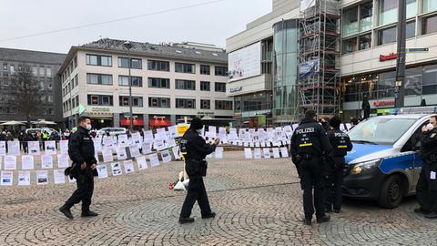 Polizeipräsenz auf dem Luisenplatz in Darmstadt
