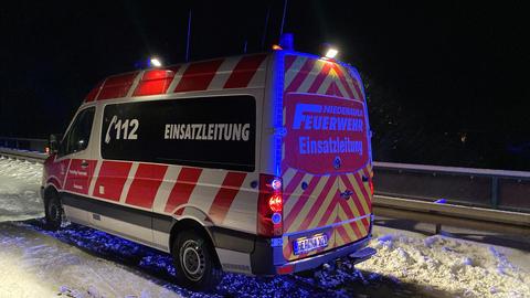 Fahrzeug mit Schriftzug "Einsatzleitung"