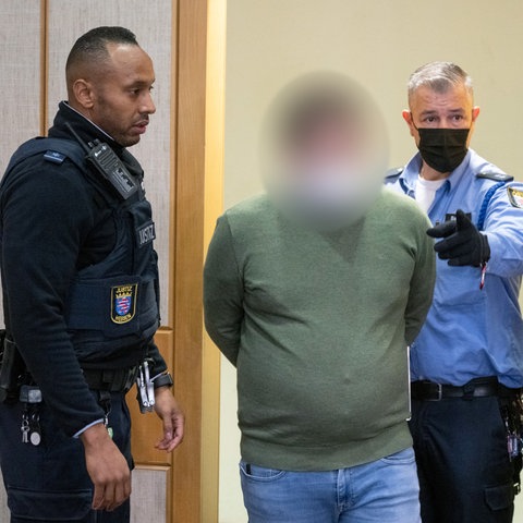 Angeklagter Ex-Jugendtrainer vor dem Landgericht Frankfurt