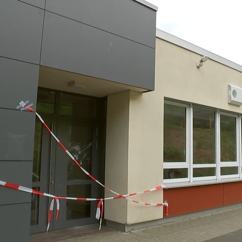 Abgesperrtes Schulgebäude in Fritzlar