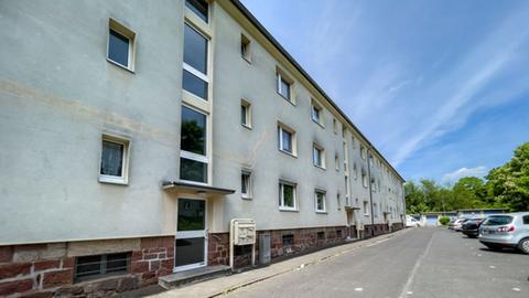 Die Mehrfamilienhäuser am Fuldaer Gallasiniring, wo ein 13-Jährige aus dem dritten Stock gefallen und gestorben ist.