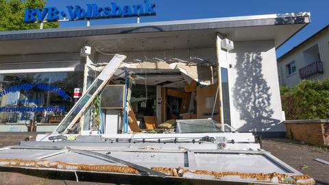 Zerstörte Volksbank-Filiale in Bad Vilbel