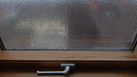Eingefrorenes Dachfenster