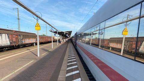 Gleis am Bahnhof Hanau