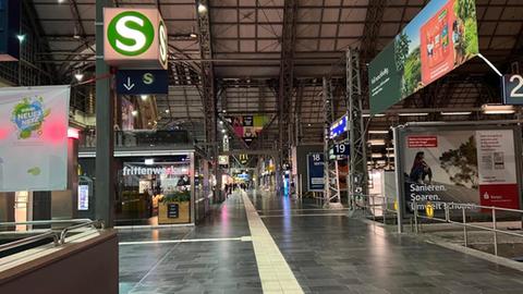 Nichts los am Frankfurter Hauptbahnhof