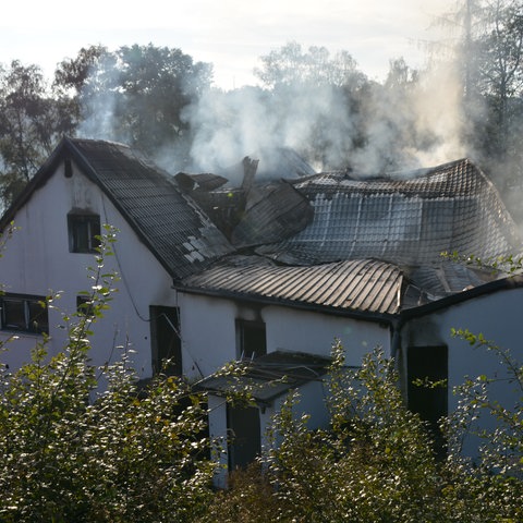 Das ehemalige Hotel wurde bei dem Brand stark beschädigt
