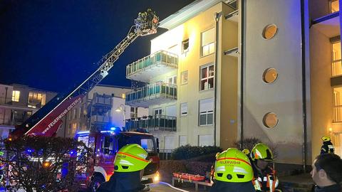 Feuerwehreinsatz in Idstein (Rheingau-Taunus) bei einem Wohnungsbrand