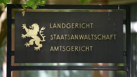 Schild  Landgericht Marburg
