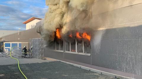 Brand in Produktionshalle einer Dönerfabrik in Lich.  